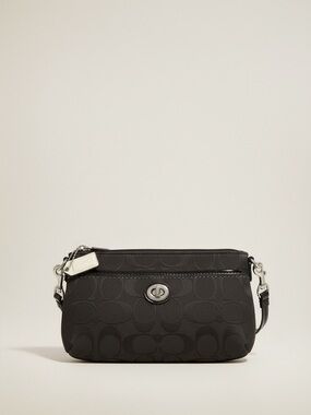 Coach Corner Wristlet Purse Black